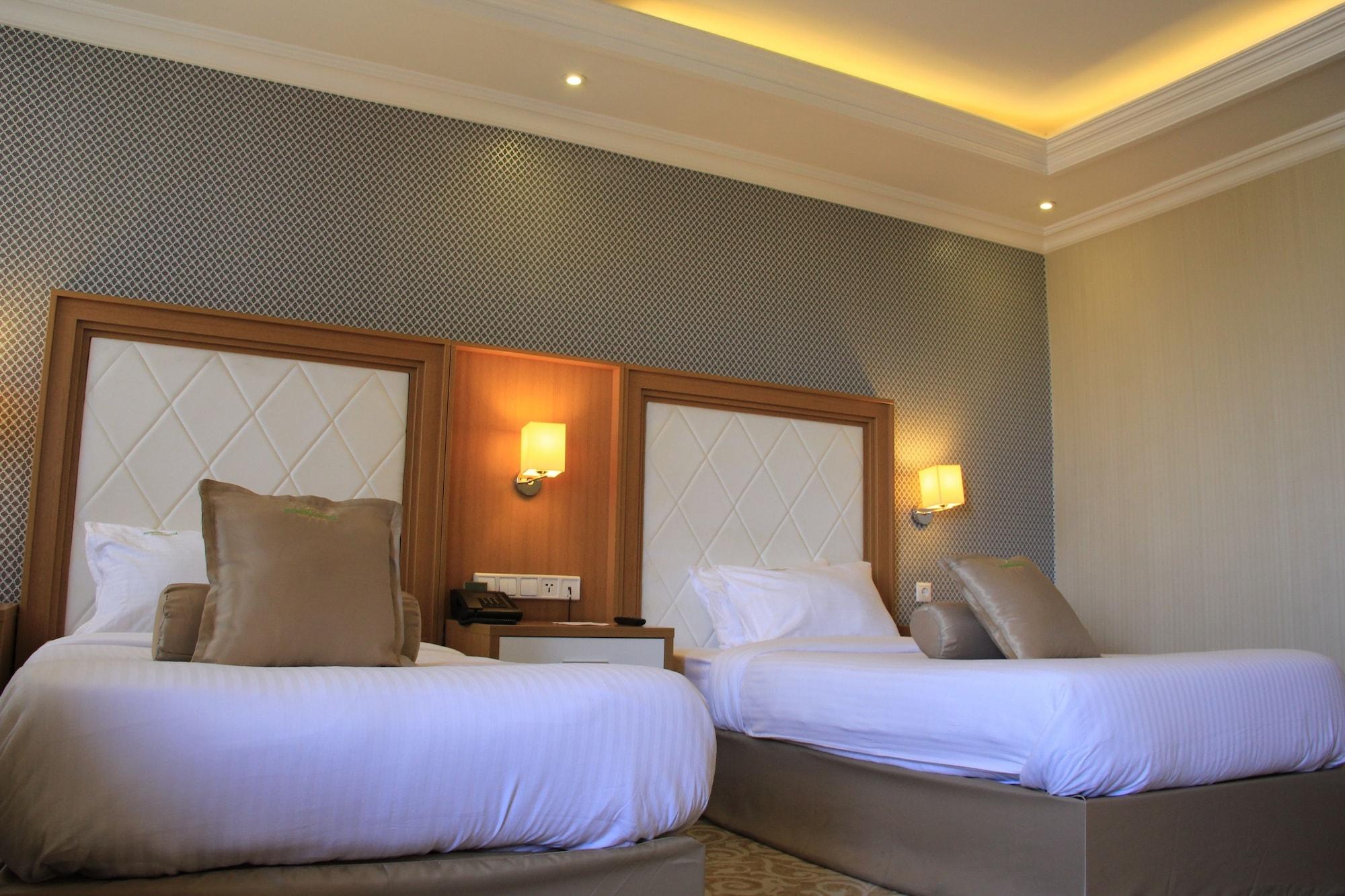 Momona Hotel Addis Ababa Dış mekan fotoğraf