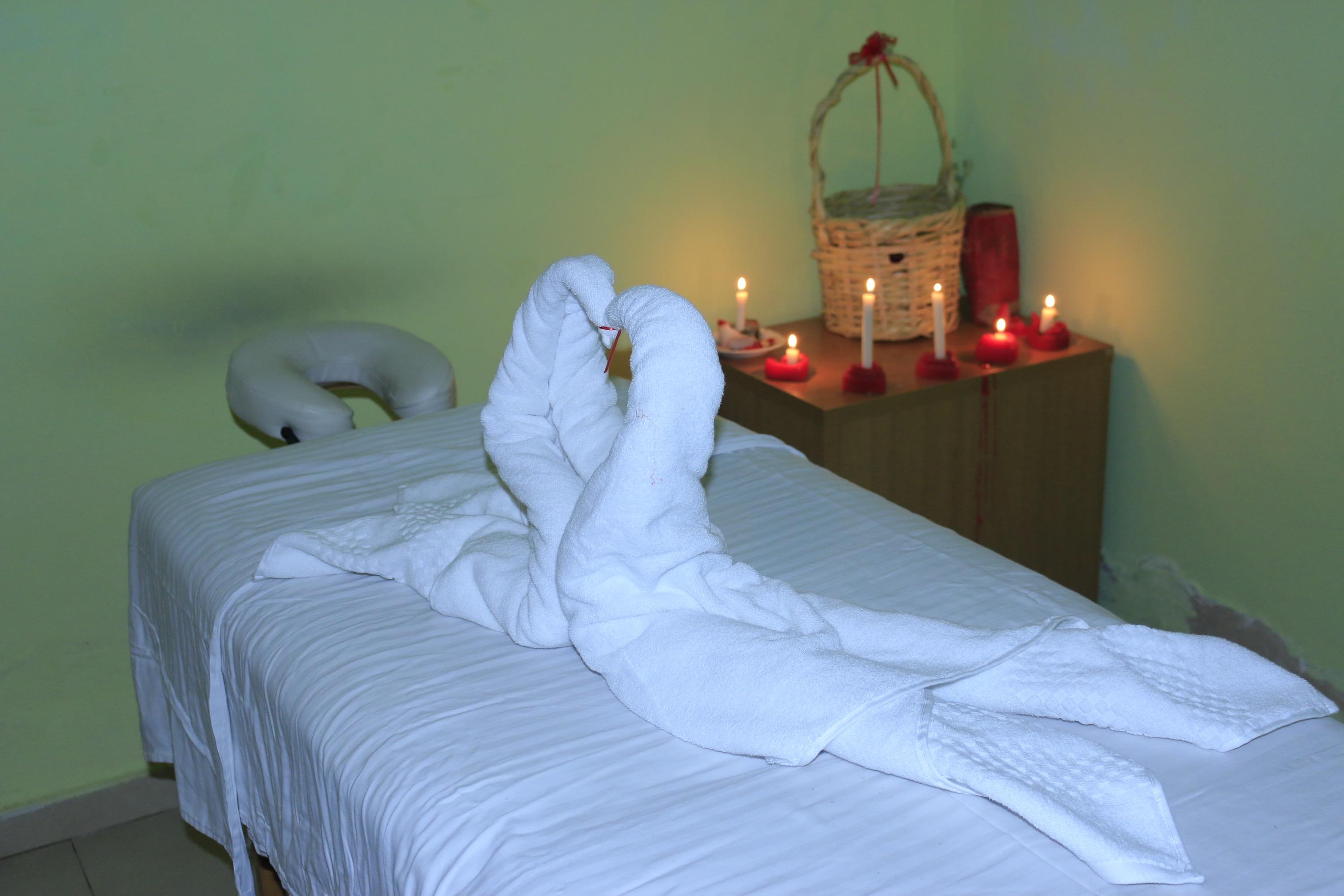 Momona Hotel Addis Ababa Dış mekan fotoğraf