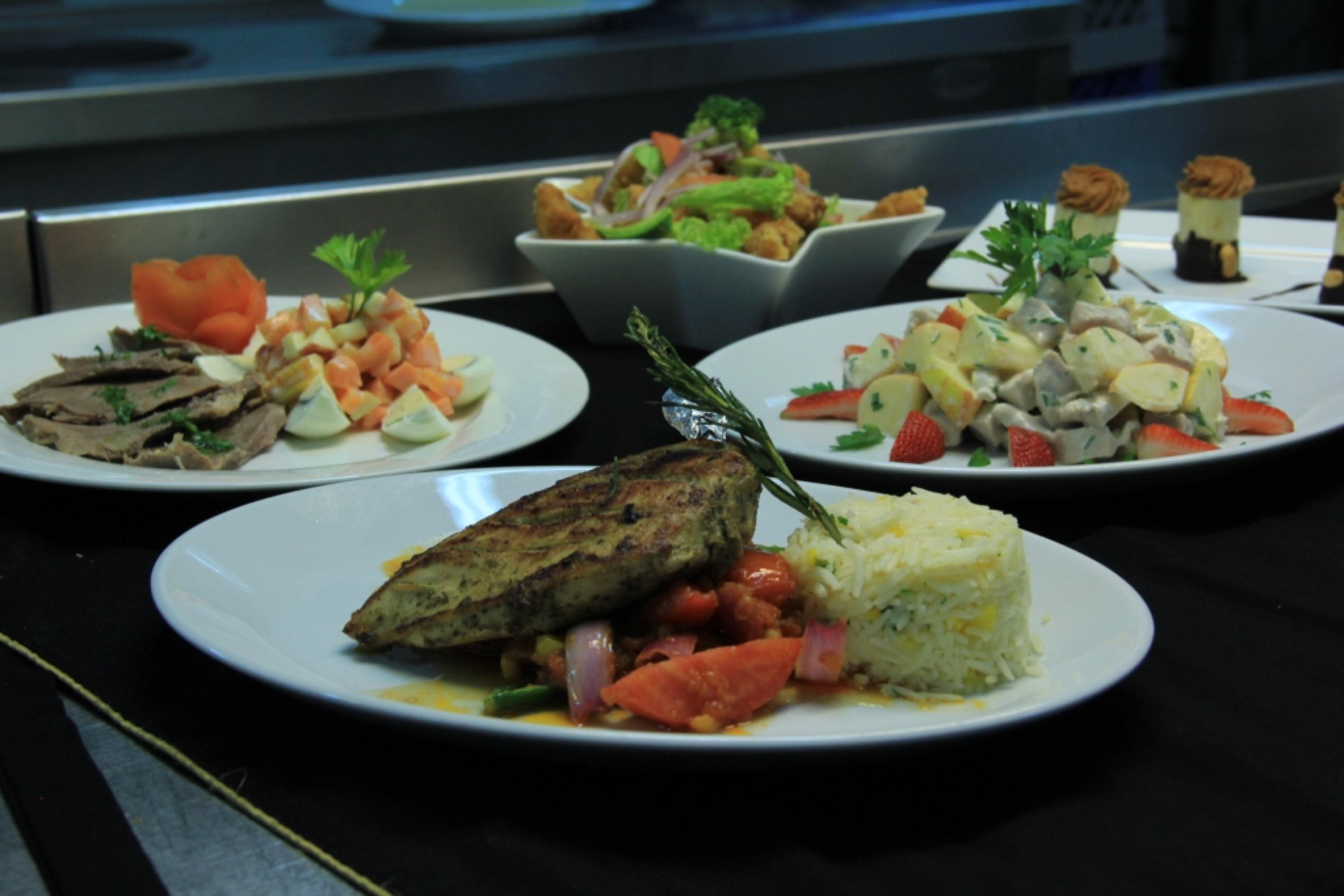 Momona Hotel Addis Ababa Dış mekan fotoğraf